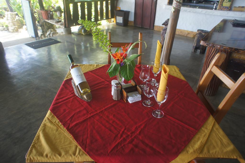 La Leona Eco Lodge Carate Exterior photo