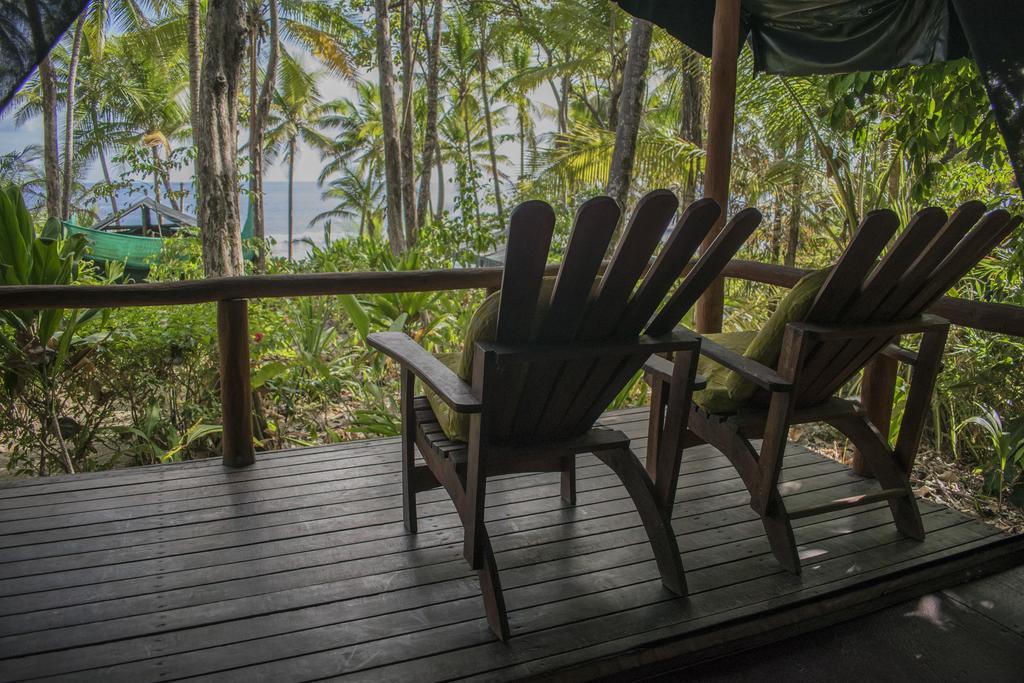 La Leona Eco Lodge Carate Exterior photo